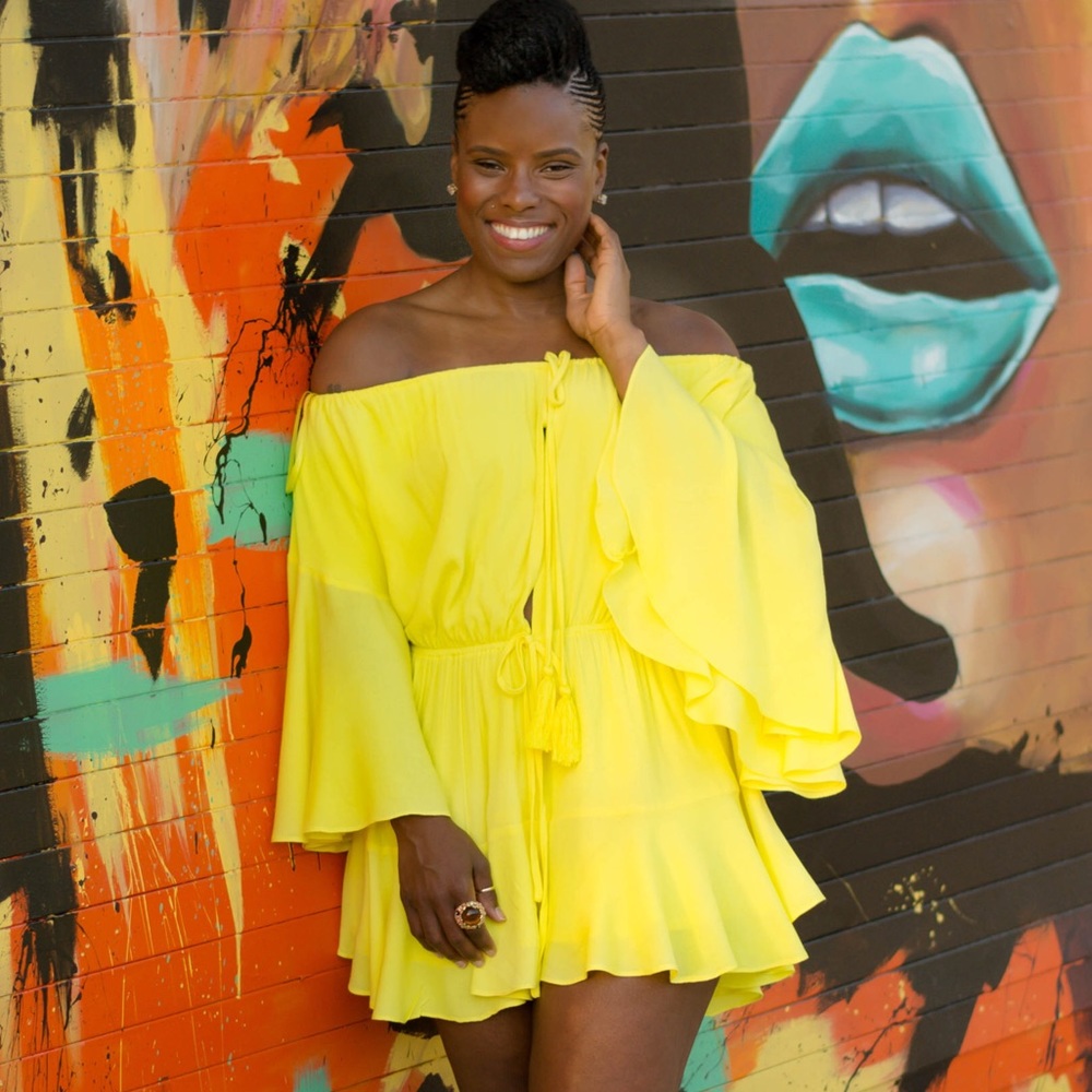 Forever 21 Ruffled Romper brand Day and Night